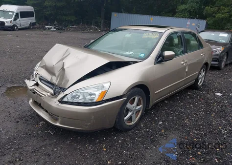 2005 Honda Accord 2.4 Ex z USA, uszkodzony, nr VIN 1HGCM56725A098602